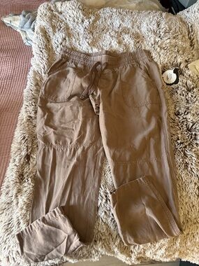 Maurices Cropped Drawstring Pants in Taupe Brown
